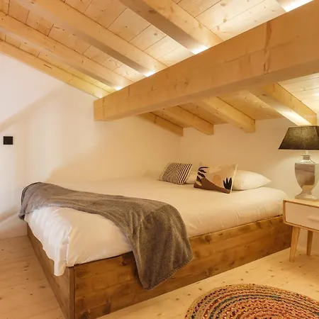 Benoit - Modern 8 Pax Free Parking Mountain View - By Cozee Chamonix