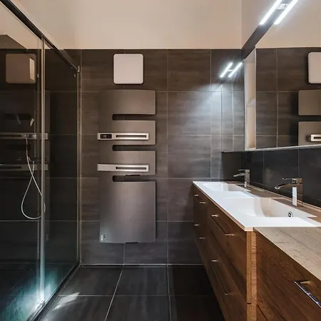 Benoit - Modern 8 Pax Free Parking Mountain View - By Cozee Chalet *