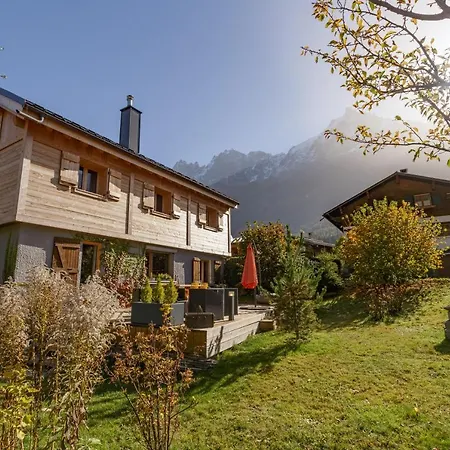 Chalet Benoit - Modern 8 Pax Free Parking Mountain View - By Cozee