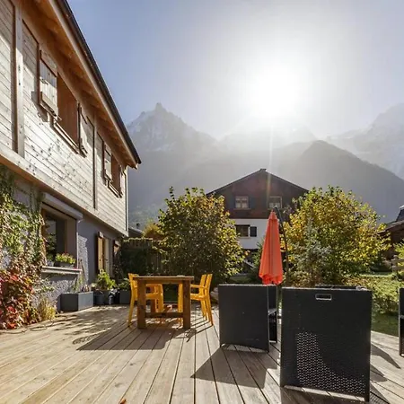 Benoit - Modern 8 Pax Free Parking Mountain View - By Cozee Chalet *